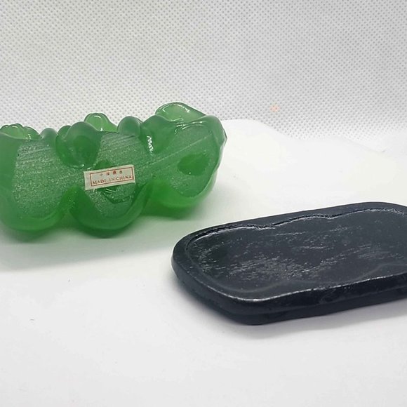 Brand New JADE Glass Three Wise Monkeys - Picture 6 of 6